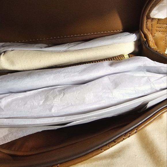 Tory Burch Soft Small Convertible Fleming Shoulder Bag - Picture 8 of 12